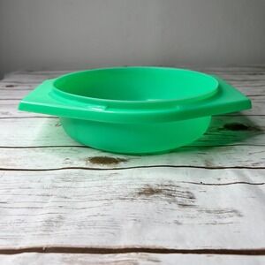Tupperware Serving Bowl Bright Green Vintage 1533-4 Small 7.5 Inch‎